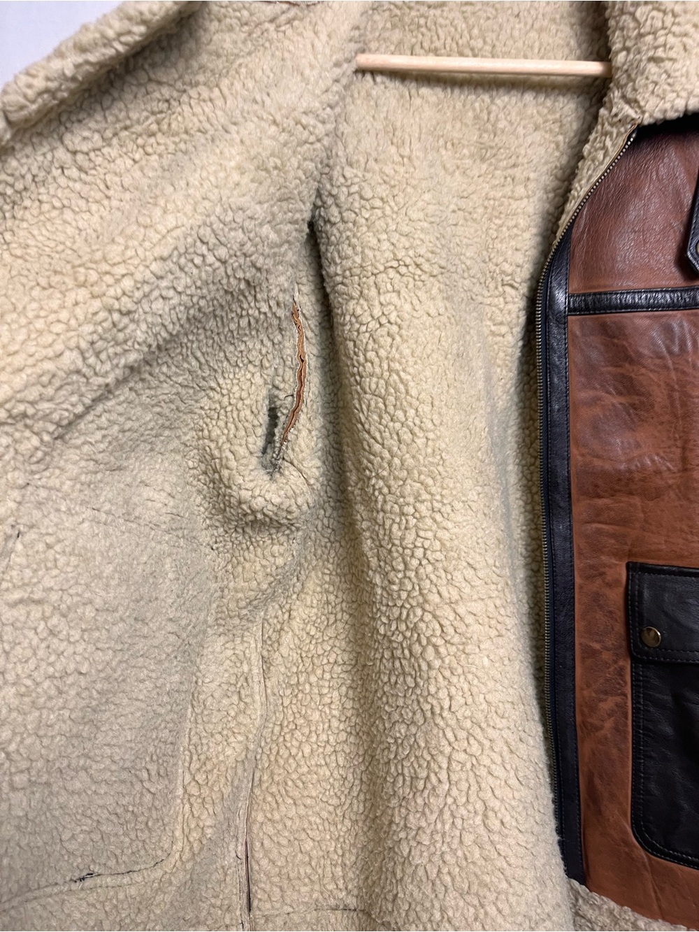 Sherpa-Lined Brown Leather Jacket - Picture 9 of 9